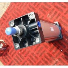 批發三一120攪拌機配件氣缸